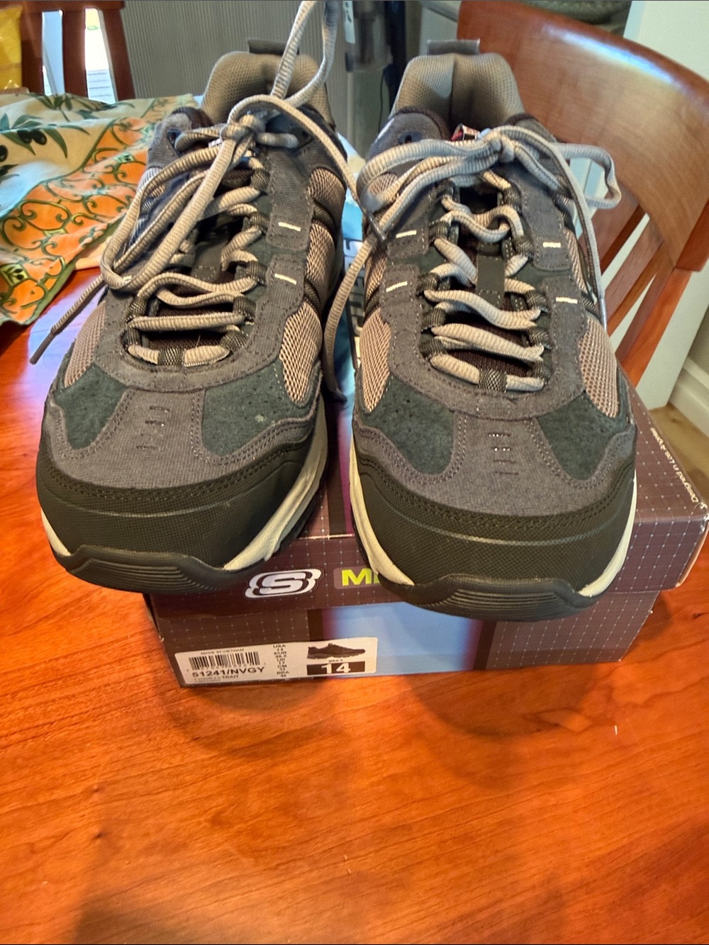 Skechers Men's Blue and Black Athletic Walking Shoes